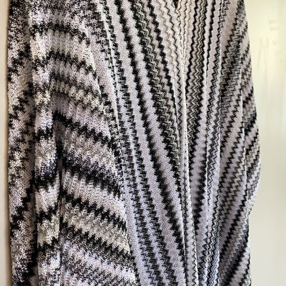 💕x2HP💕Missoni black and white fringe caftan poncho zig zag chevron print top - Picture 7 of 11